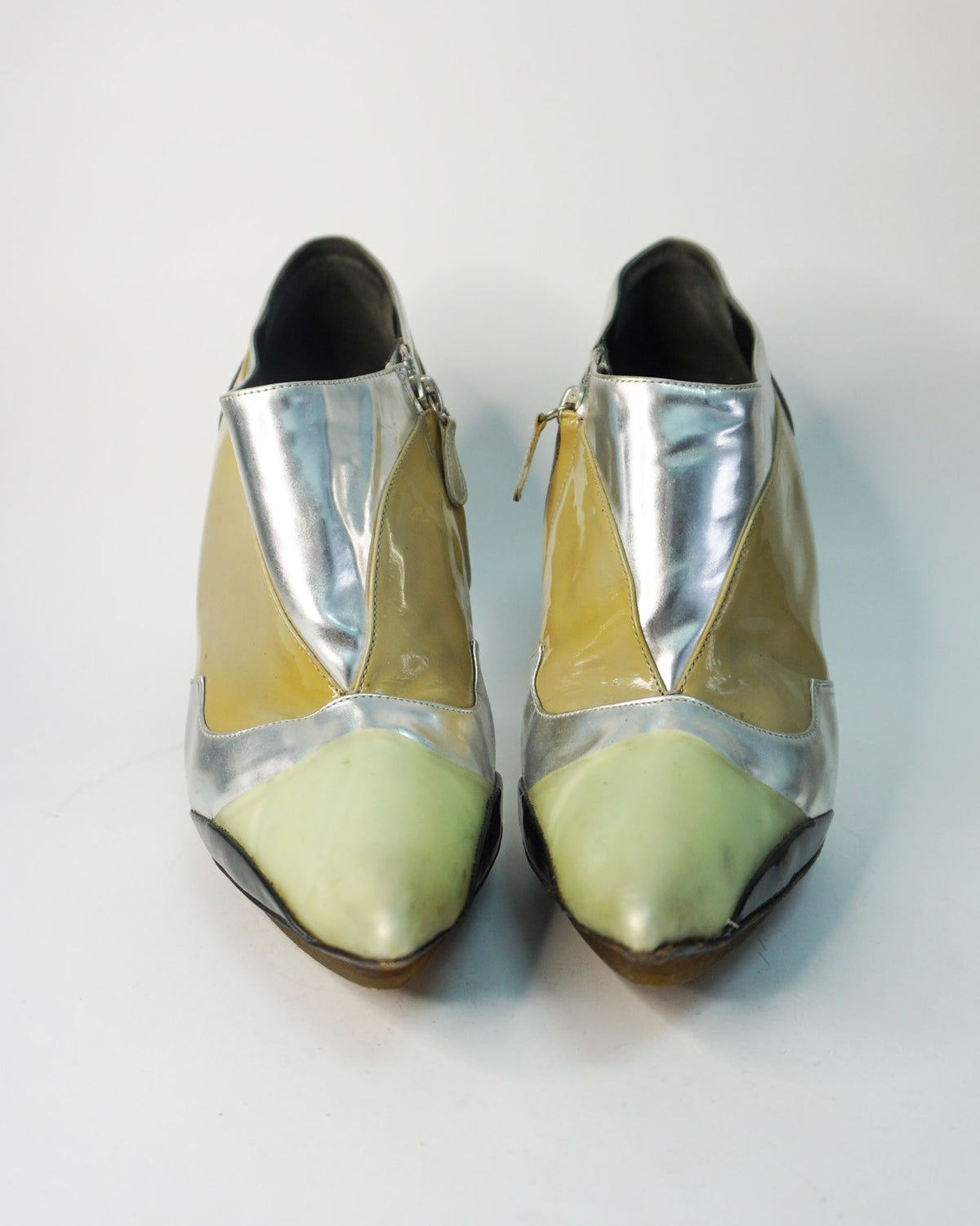 Balenciaga - Botines brillo charol