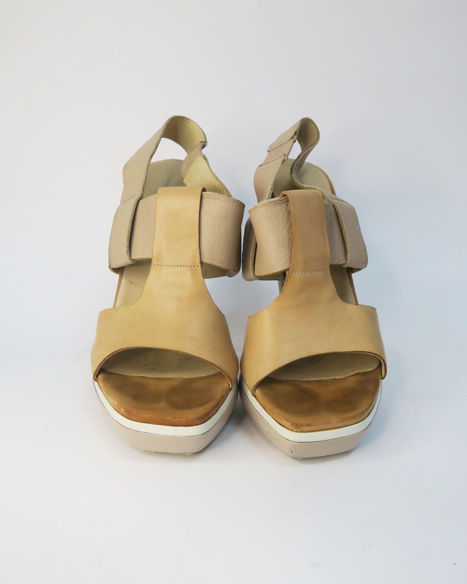 Balenciaga sandalias plataforma nude