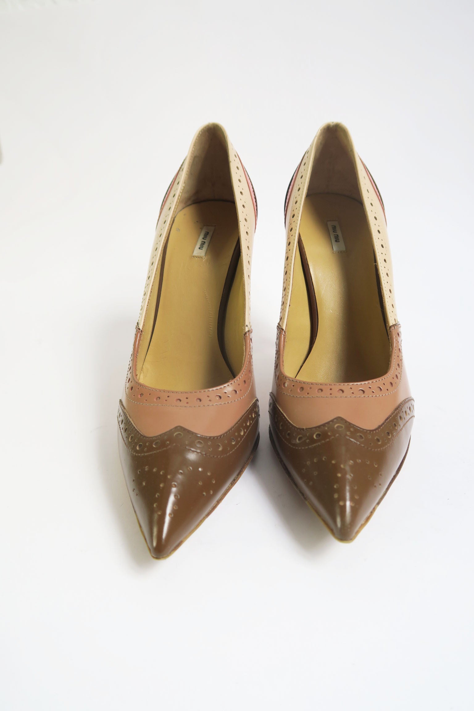 Miu Miu Salones