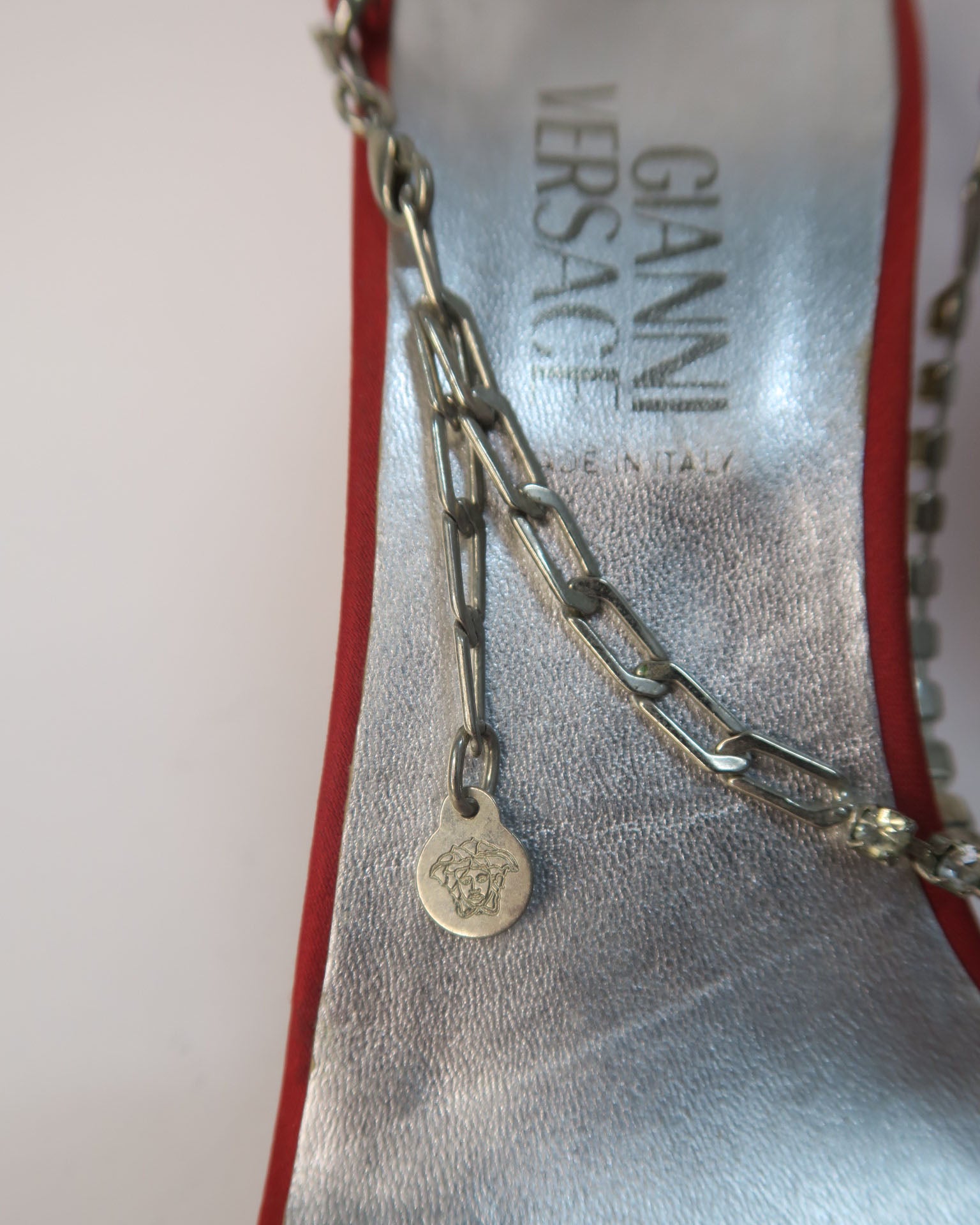 Gianni Versace sandalias rojas
