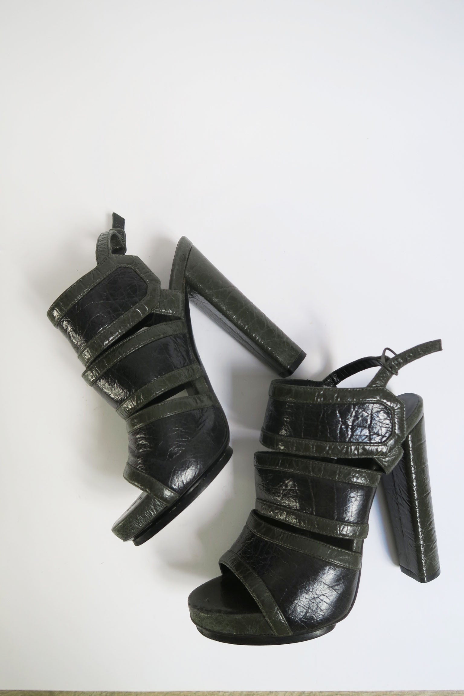 Balenciaga Sandalias