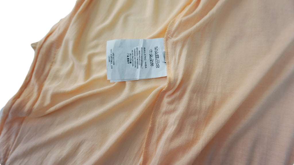 Balenciaga - camiseta salmon de tirantes y lazada de raso