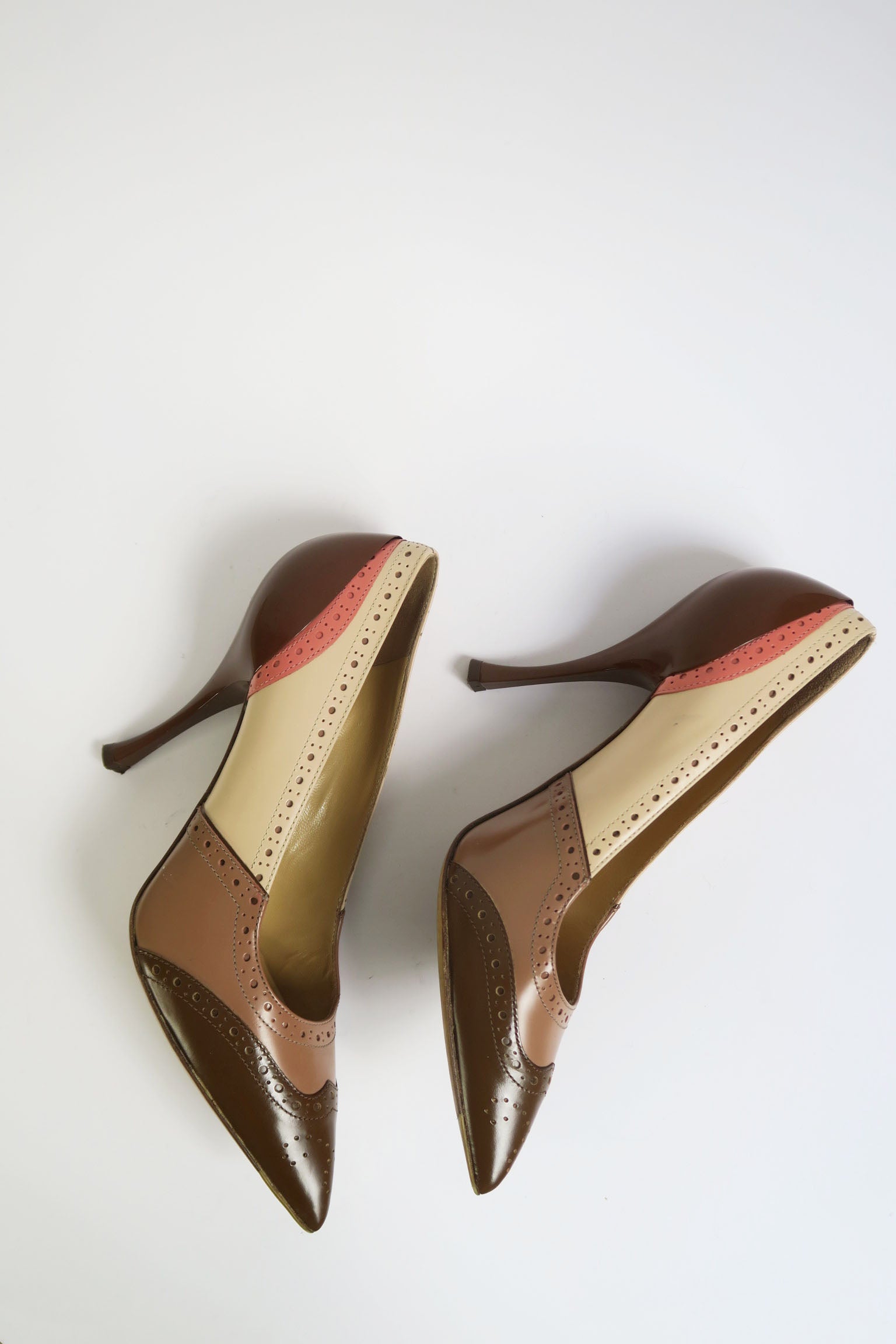 Miu Miu Salones