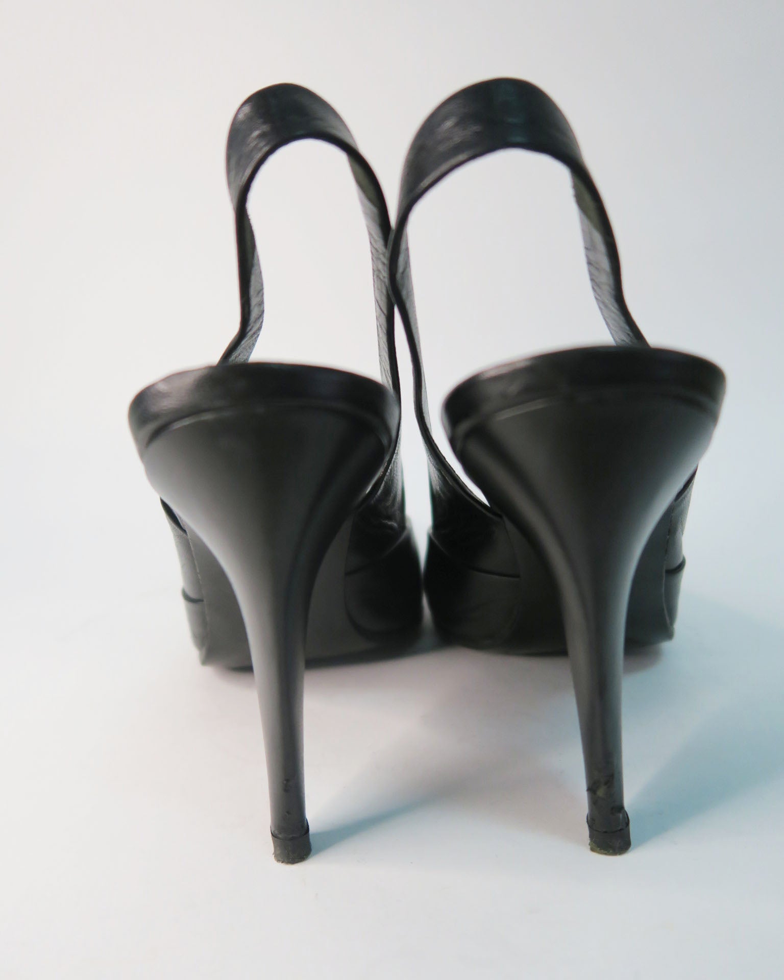 Prada salones Negro