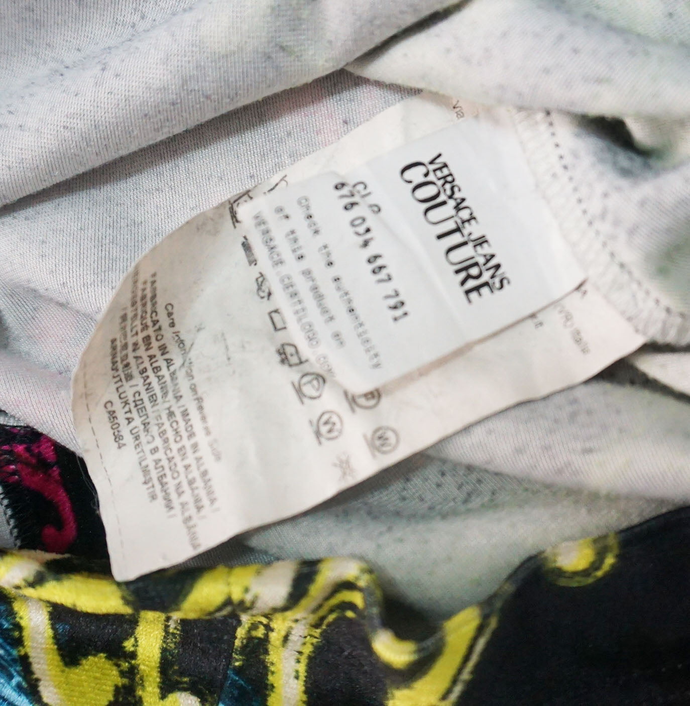 Versace Jeans - Camiseta manga larga terciopelo con colores vivos