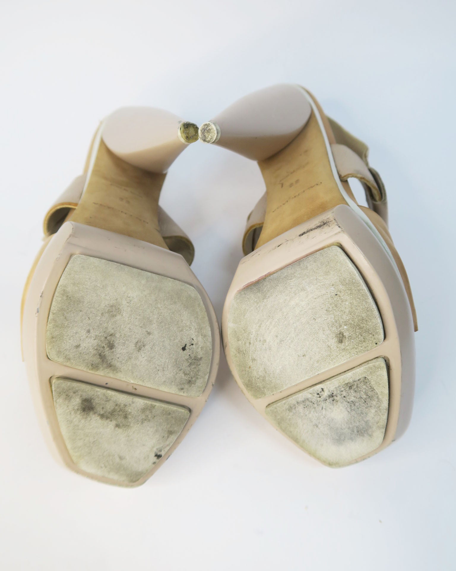 Balenciaga sandalias plataforma nude