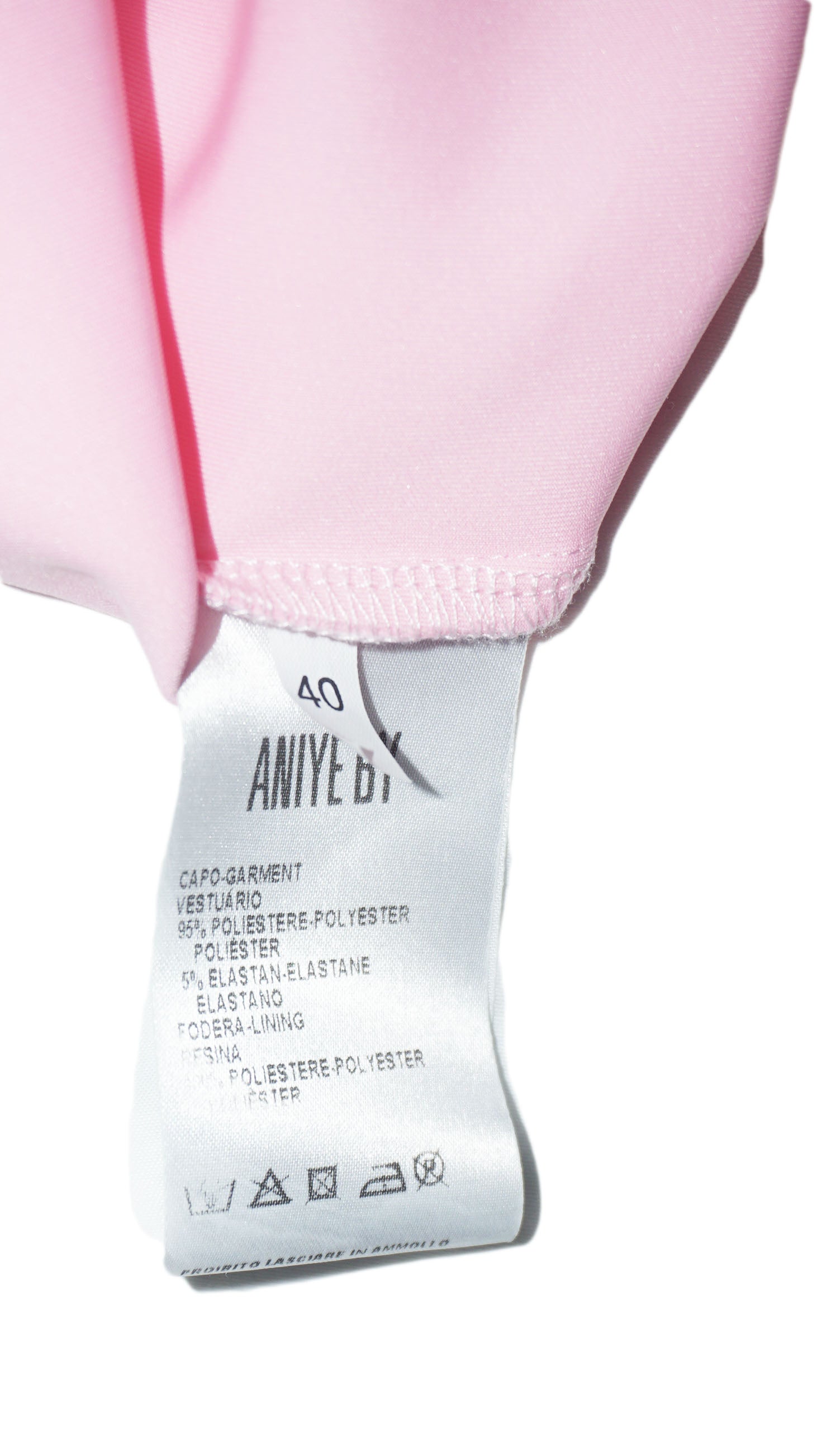 Aniye By - Vestido rosa con abertura y corazones en brillo