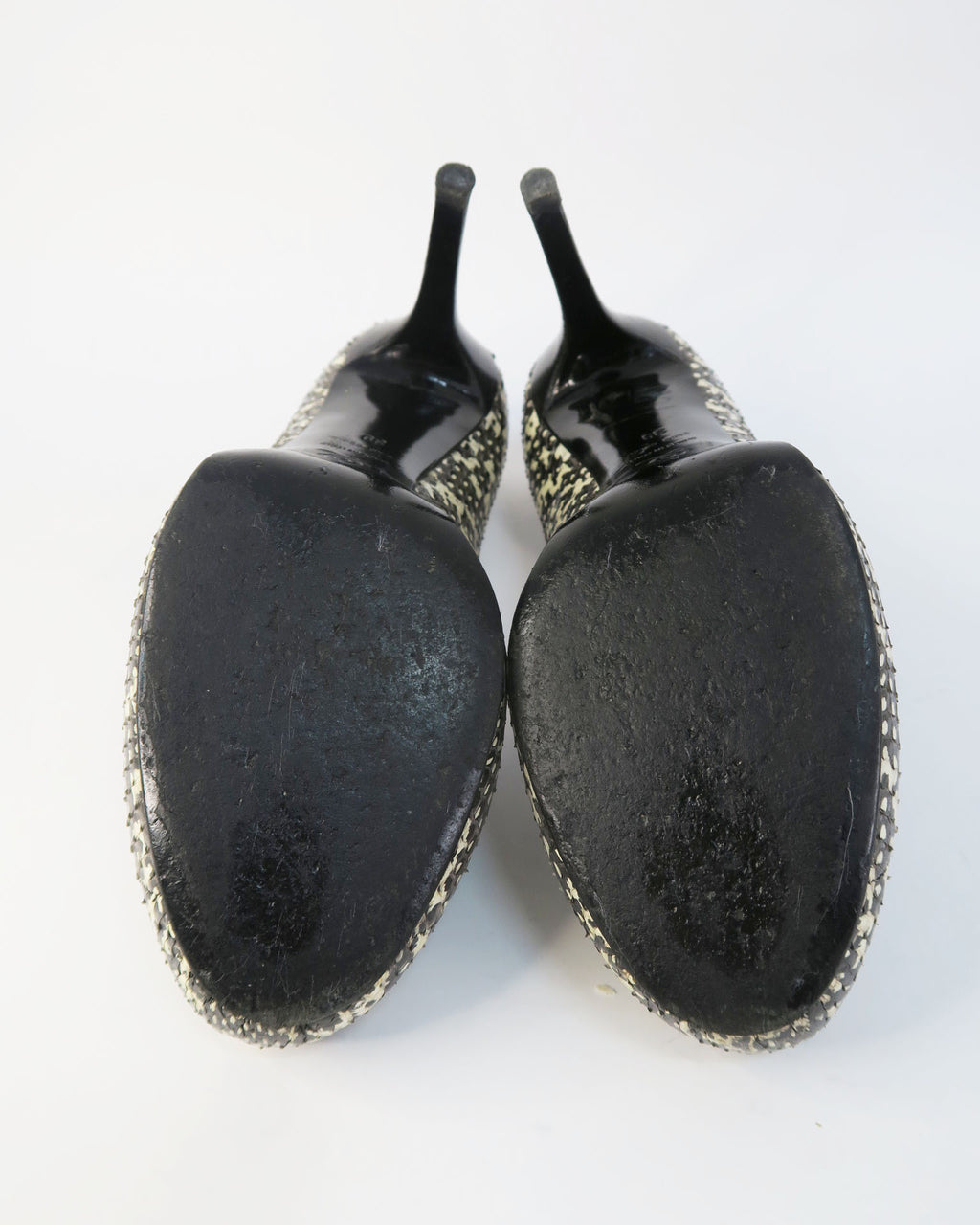 Alexander McQueen salones efecto serpiente