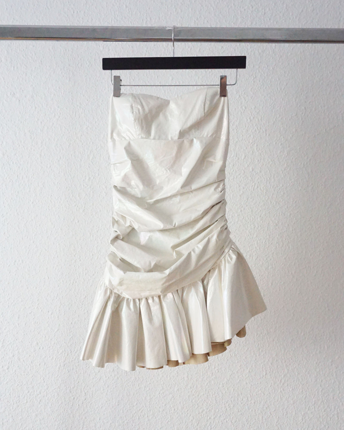 AniyeBy - Vestido palabra de honor blanco