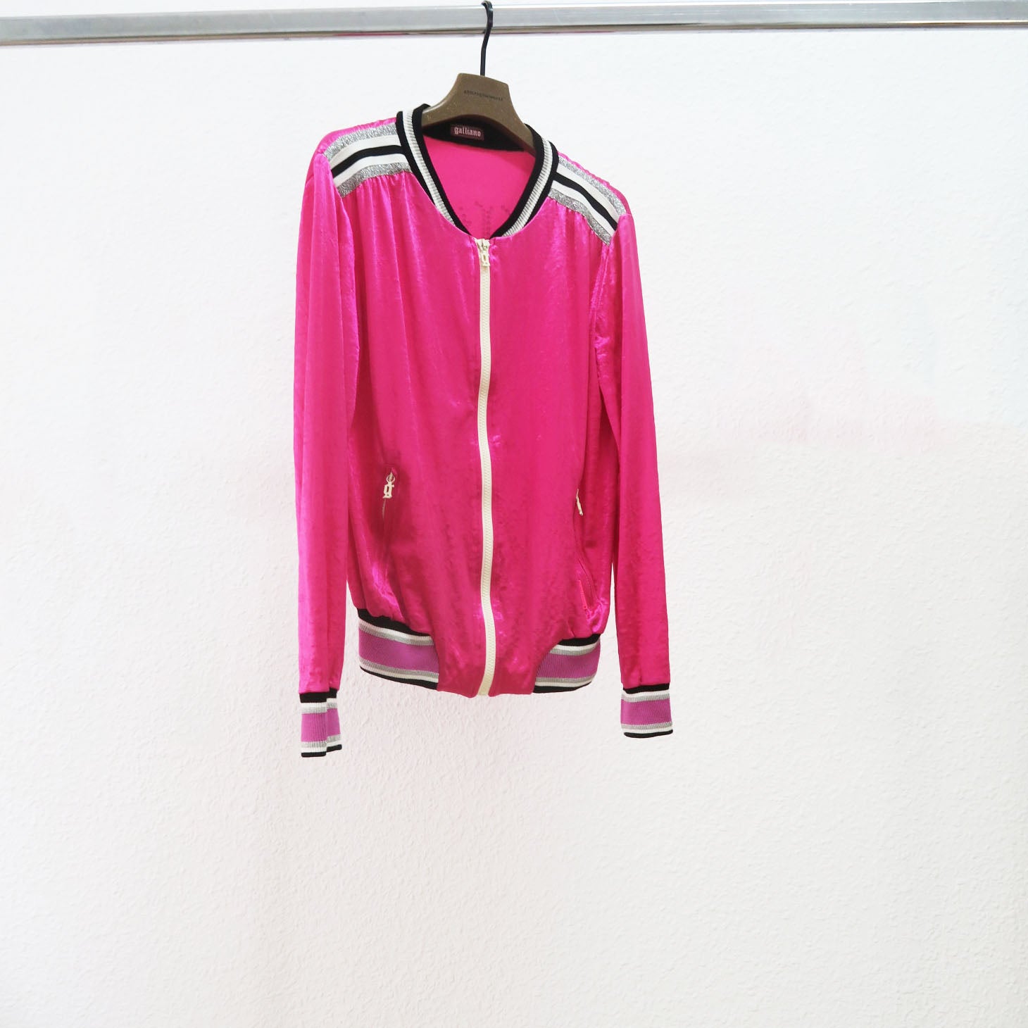 John Galliano bumber fucsia